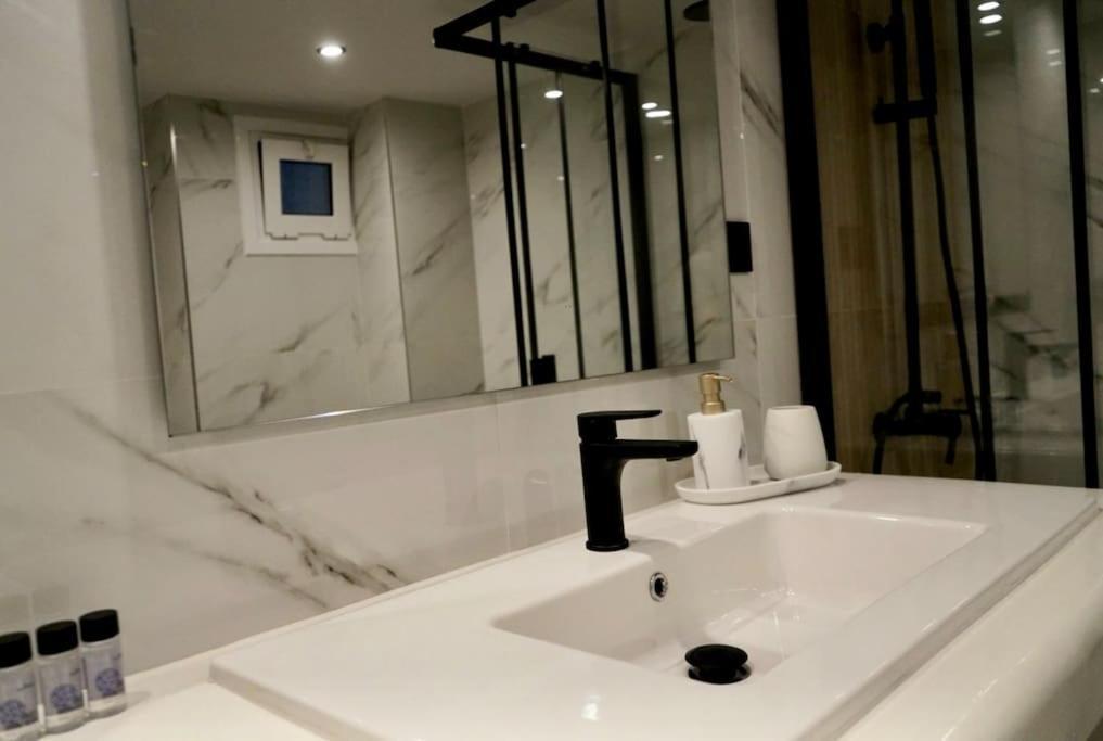 Apartamento Cosy Loft Patras Exterior foto